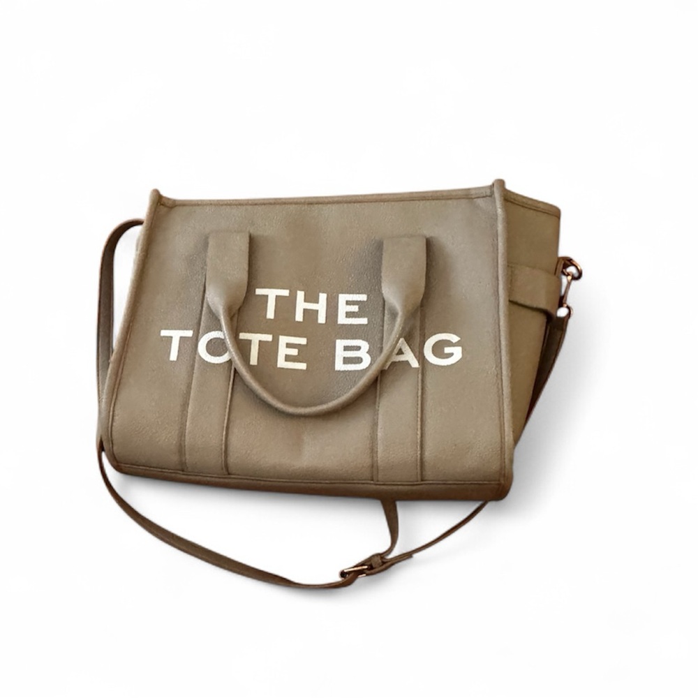 Makukke Women’s Fashion Leather “ The Totebag “ Handbag with zipper in Beige